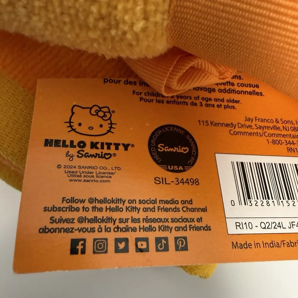 NWT Hello Kitty Halloween In Costume Hand Towel Set Of 2 Orange Sanrio Towels